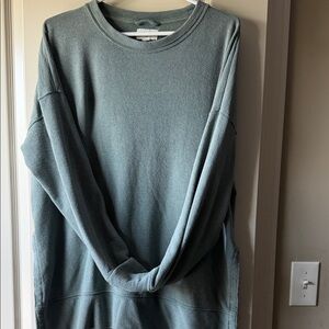 Women’s aerie medium Crewneck Sweater in Dusty Sage
